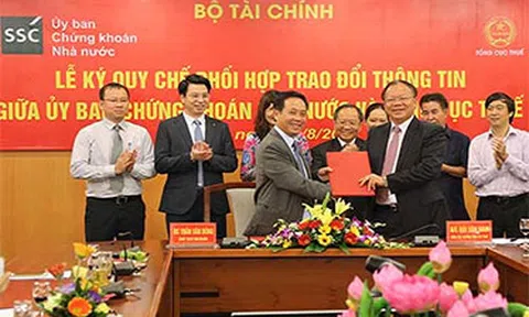 Ủy ban chứng khoán nhà nước và Tổng cục thuế ký Quy chế phối hợp trao đổi thông tin