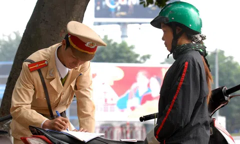 Khó khăn, vướng mắc về xử phạt vi phạm hành chính theo chức năng của lực lượng cảnh sát nhân dân