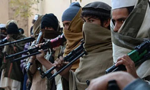Taliban có nội gián trong vụ ám sát hụt Bộ trưởng Quốc phòng Mỹ?