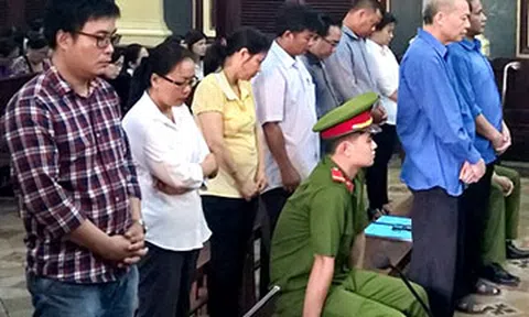 Đại án được khởi tố thêm tại tòa nhưng điều tra không phát hiện tội phạm