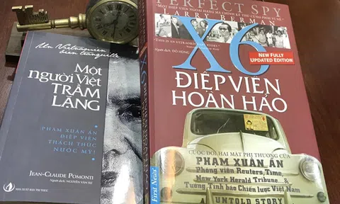 Tượng nhà tình báo Phạm Xuân Ẩn được đặt tại nhà sách ở quận 1, TP.HCM
