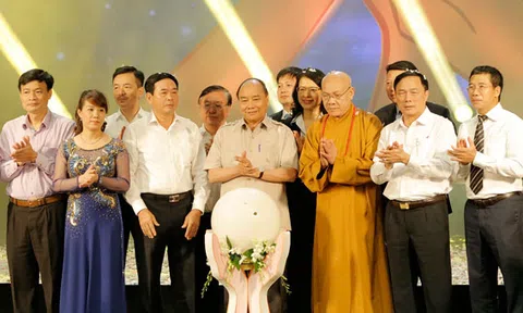 Tập đoàn FLC chung tay cùng tháng cao điểm "Vì người nghèo" năm 2017