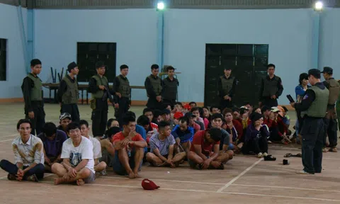 Truy nã 5 đối tượng trong sới bạc "khủng" tại Tây Nguyên