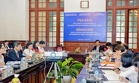 Thẩm quyền riêng của Thẩm phán trong tố tụng đối với người chưa thành niên