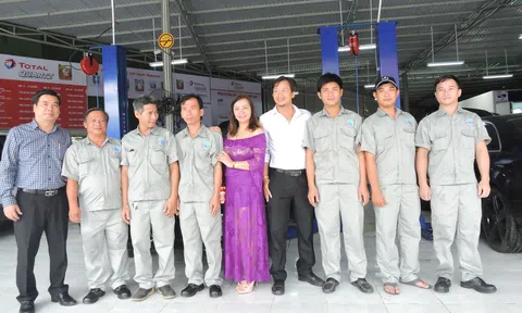 TP.HCM: Garage Minh Hùng Stars nơi chăm sóc đam mê xe của khách hàng