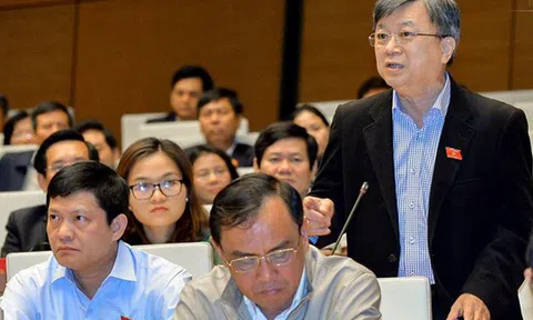 50 năm nữa có ai vào casino đánh bạc không mà giao đất 99 năm?