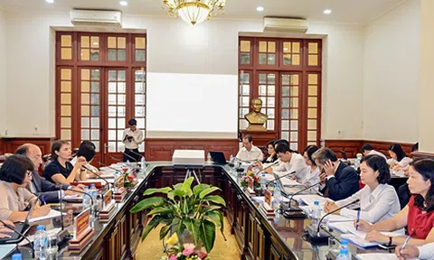 Tư pháp người chưa thành niên: Thực tiễn ở Việt Nam và kinh nghiệm thế giới