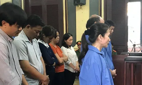 Nữ giám đốc ngân hàng tham ô tài sản bị đề nghị án tử
