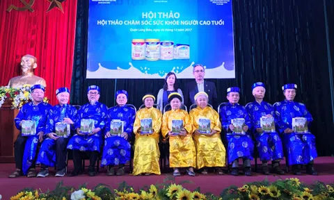 Vinamilk tiếp tục hành trình chăm sóc sức khoẻ cho người cao tuổi trên cả nước