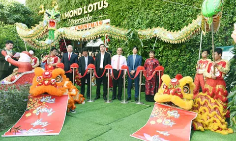 Diamond Lotus Riverside: Nối cầu dây văng Sky Park đầu tiên tại Việt Nam và khai trương căn hộ khách sạn