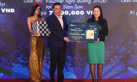 Chủ nhân 4 căn condotel FLC trúng ô tô trong tiệc tri ân khách hàng FLC Grand Hotel Samson
