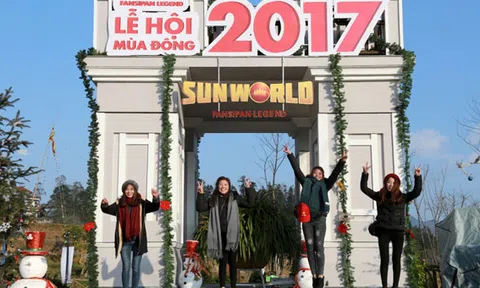 Du khách đổ xô tới “sống ảo” tại Lễ hội mùa đông ở Fansipan Legend