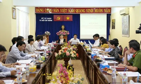 Bốn cách nhận diện giấy tờ giả