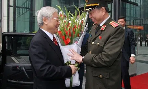 Tổng Bí thư nhắc nhở công tác quản lý cán bộ, bảo vệ nội bộ của công an