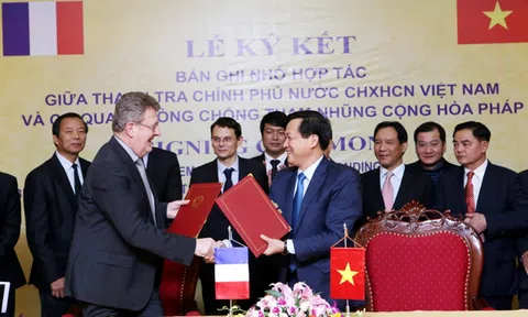 Đấu tranh chống tham nhũng phù hợp với pháp luật quốc tế