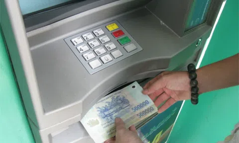 Công an khuyến cáo 8 thủ đoạn trộm tiền từ thẻ ATM cực tinh vi