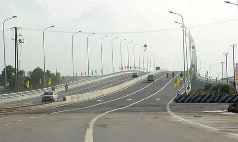 Can thiệp trái pháp luật vào hoạt động đấu thầu sẽ bị xử lý hình sự