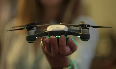 Tội phạm Mỹ dùng drone do thám ngược lại cảnh sát