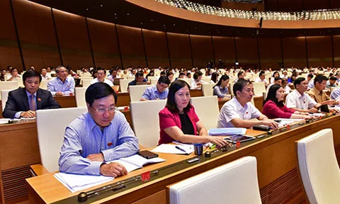 Quốc hội biểu quyết thông qua Luật An ninh mạng