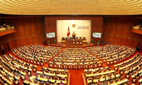Quốc hội thông qua Nghị quyết về xây dựng luật, pháp lệnh