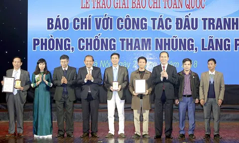 Để Báo chí, Nhà báo không “chùn bước” trước tham nhũng