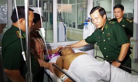 Đề xuất thăng quân hàm cho 2 trinh sát biên phòng dũng cảm