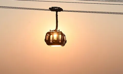 Du khách nhí tới Sun World Hon Thom Nature Park được miễn phí vé cáp treo