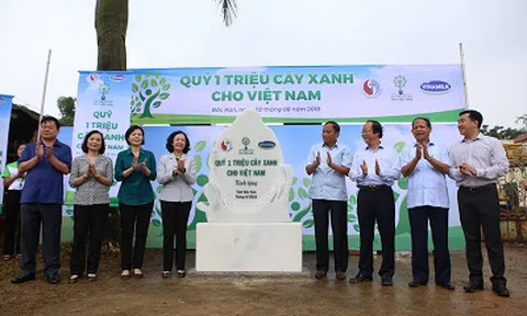 Phát huy đạo lý "Uống nước nhớ nguồn" - Vinamilk trồng 100.000 cây xanh tại Bắc Kạn
