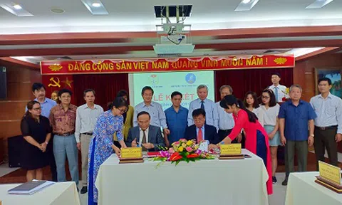 Hội Luật gia VN và Hiệp hội Bia - Rượu - Nước giải khát ký kết chương trình phối hợp công tác