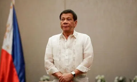 Tổng thống Philippines sa thải 20 quan chức bị tố tham nhũng