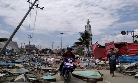 Động đất và sóng thần ở Indonesia đã làm 832 người thiệt mạng