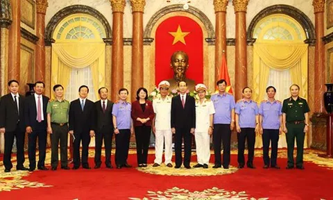 Chủ tịch nước trao quyết định bổ nhiệm 2 Phó Viện trưởng VKSNDTC