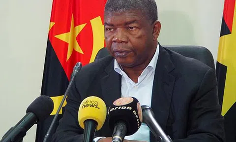 Cựu Bộ trưởng Giao thông Angola ngồi tù vì tham nhũng