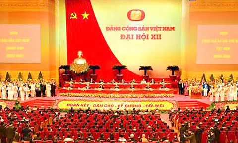 Quyền lực, trách nhiệm người lãnh đạo và niềm tin của nhân dân