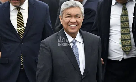 Malaysia bắt cựu Phó Thủ tướng với cáo buộc lạm quyền, rửa tiền