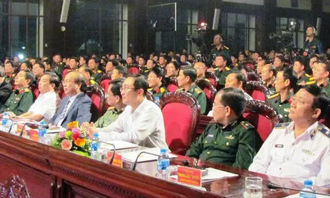 Bộ Quốc phòng giao lưu 'Sáng mãi tinh thần thượng tôn pháp luật'
