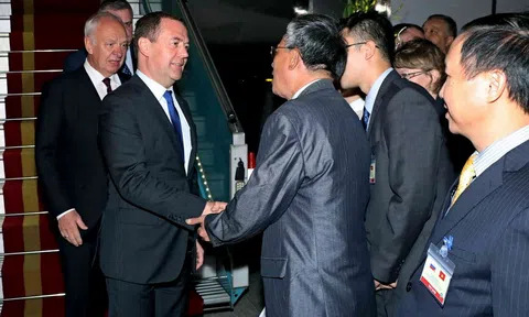 Thủ tướng Nga Dmitry Medvedev thăm chính thức Việt Nam