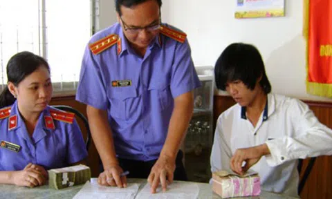 Bãi bỏ Thông tư liên tịch số 04/2014/TTLT-BTP-TANDTC-VKSNDTC hướng dẫn thực hiện trách nhiệm hoàn trả của người thi hành công vụ
