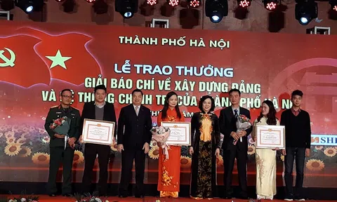 Hà Nội trao giải báo chí về xây dựng Đảng và phát triển văn hóa