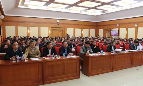 Kiểm tra, xử lý kỷ luật đảng viên vi phạm về suy thoái tư tưởng chính trị