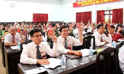 Nâng cao chất lượng, sàng lọc, đưa những đảng viên không còn đủ tư cách ra khỏi Đảng