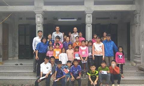Đoàn Thanh niên Tạp chí Pháp lý chung tay giúp đỡ các hoàn cảnh khó khăn có một mùa Tết đoàn viên