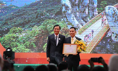 Kỷ niệm 10 năm chính thức vận hành tuyến cáp treo đầu tiên của Sun World Ba Na Hills
