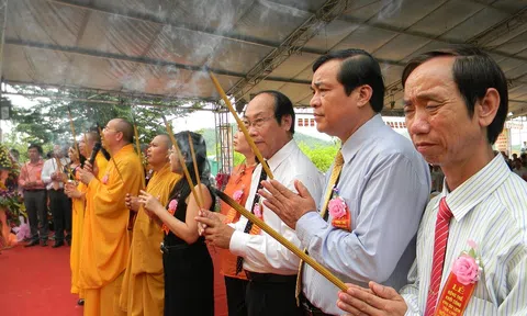 Chùa "Ba Vàng Quảng Nam" khởi công rồi ngừng xây dựng, hàng tỷ đồng tiền quyên góp đi đâu?