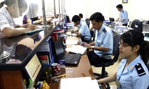 Từ ngày 1/4 không dùng tiền mặt nộp thuế, phí cho cơ quan hải quan