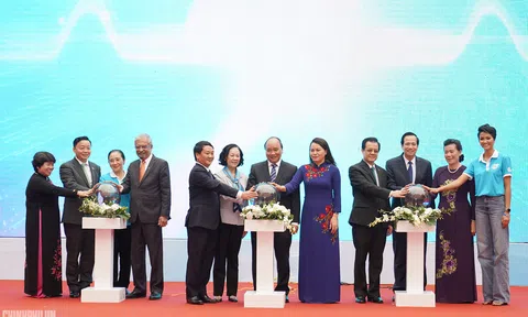 Thủ tướng đề nghị chung tay bảo vệ an toàn cho phụ nữ và trẻ em
