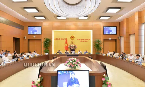 Bế mạc Phiên họp thứ 33 của Ủy ban Thường vụ Quốc hội