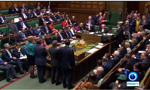 Hạ viện Anh thông qua dự luật ngăn Brexit không thỏa thuận