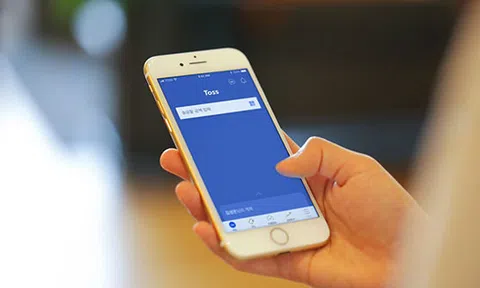 Thời đại 4.0: Giải phóng sức lao động chỉ bằng một vài cú chạm màn hình