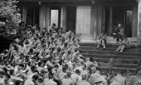 50 năm thực hiện Di chúc Bác Hồ: Nghĩ về 5 Lời thề